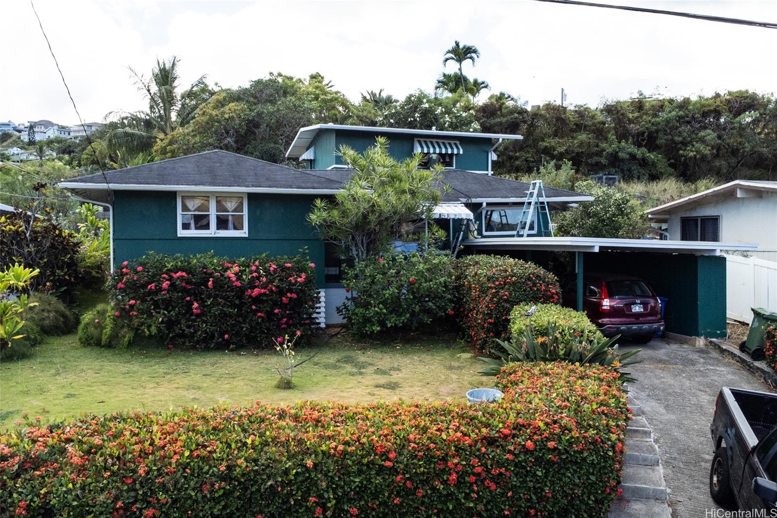 1237 Nanialii Street 1237 Nanialii Street