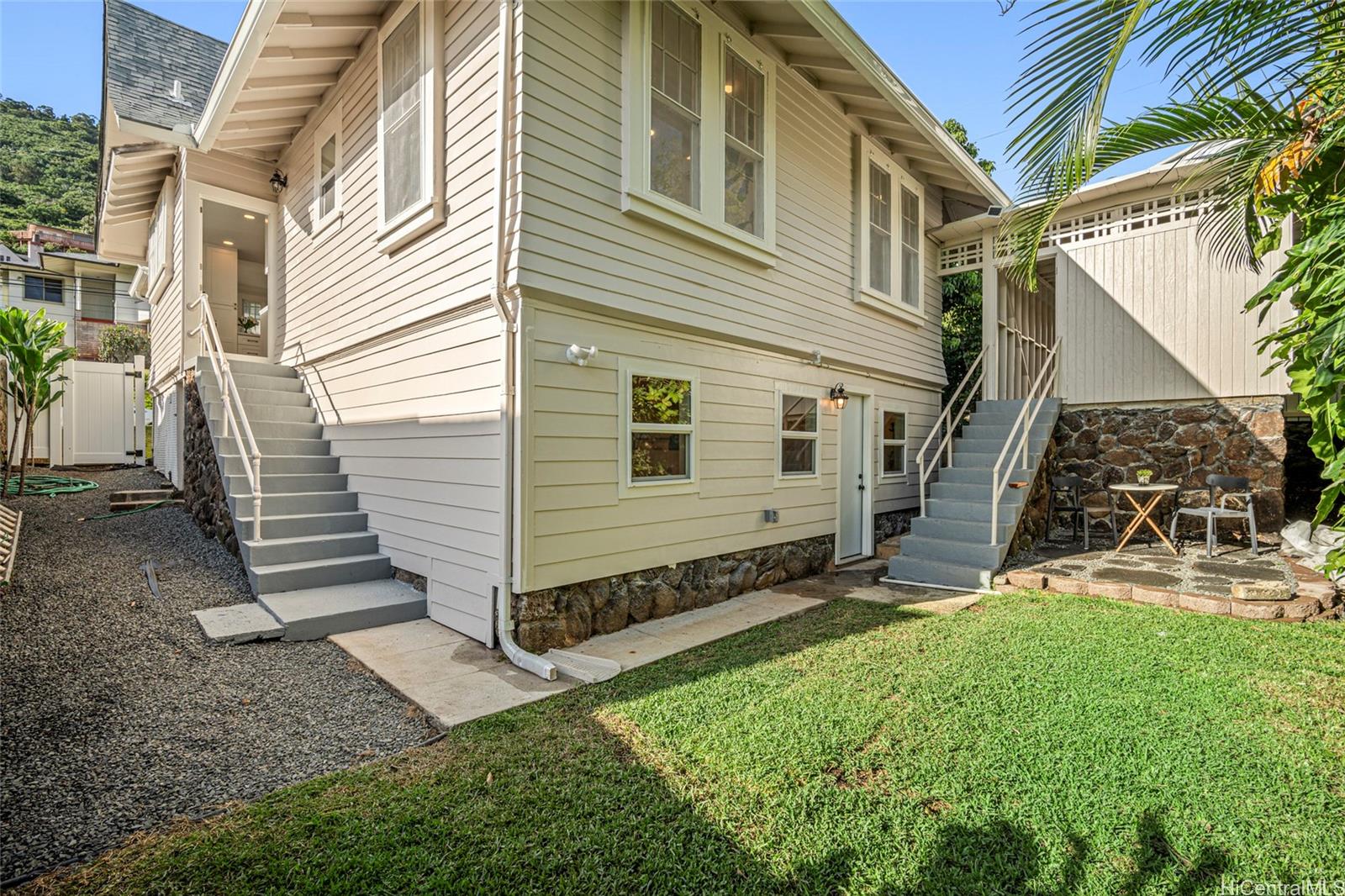2637 Manoa Road 2637 Manoa Road