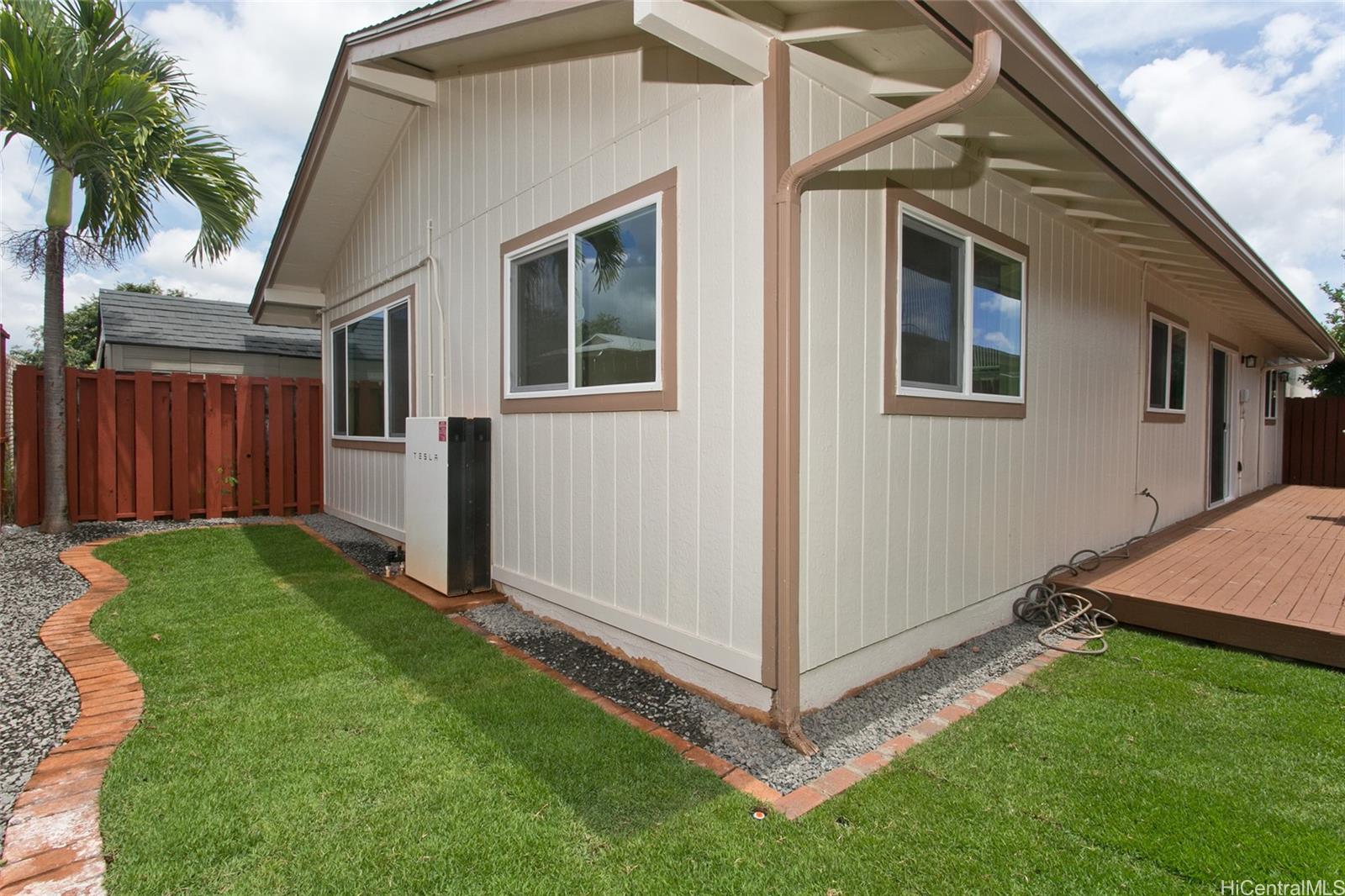 94-651 Maaniani Place 94-651 Maaniani Place