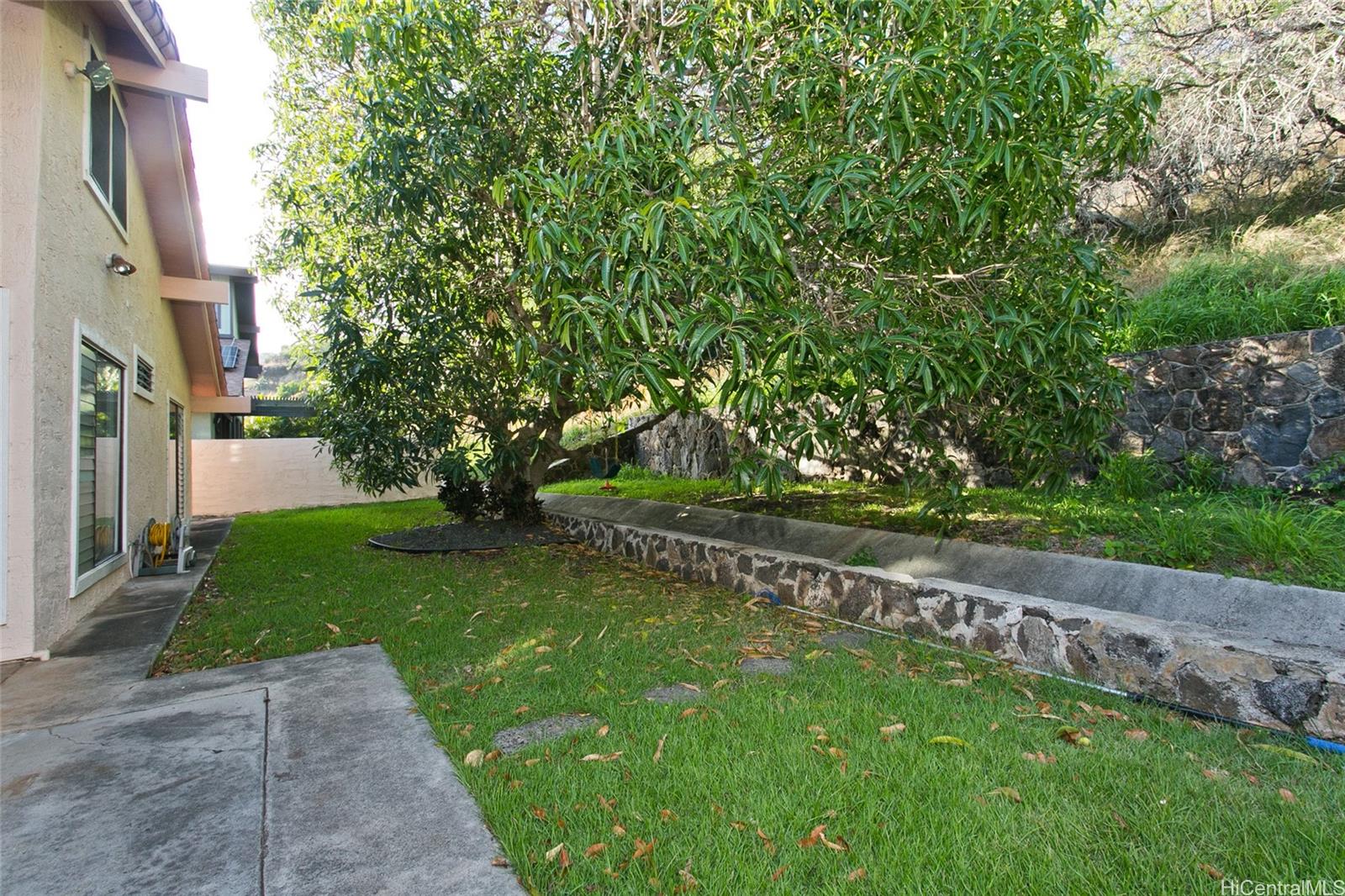 1244 Mokuhano Street 1244 Mokuhano Street