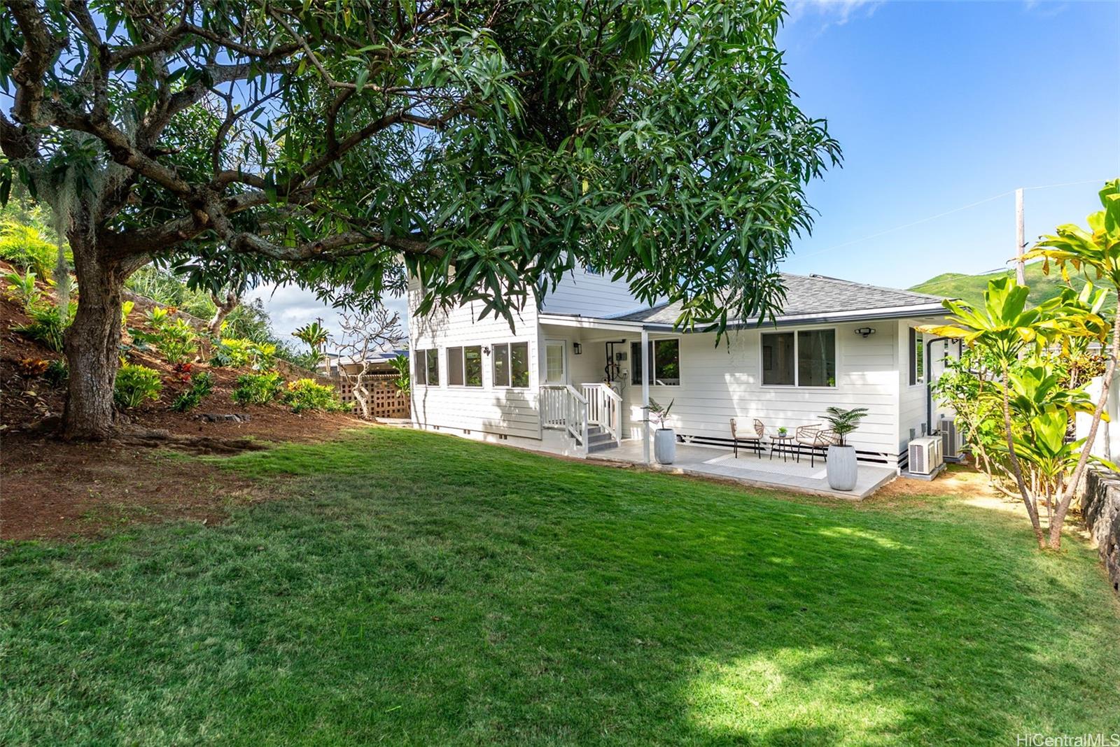 1237 Nanialii Street 1237 Nanialii Street