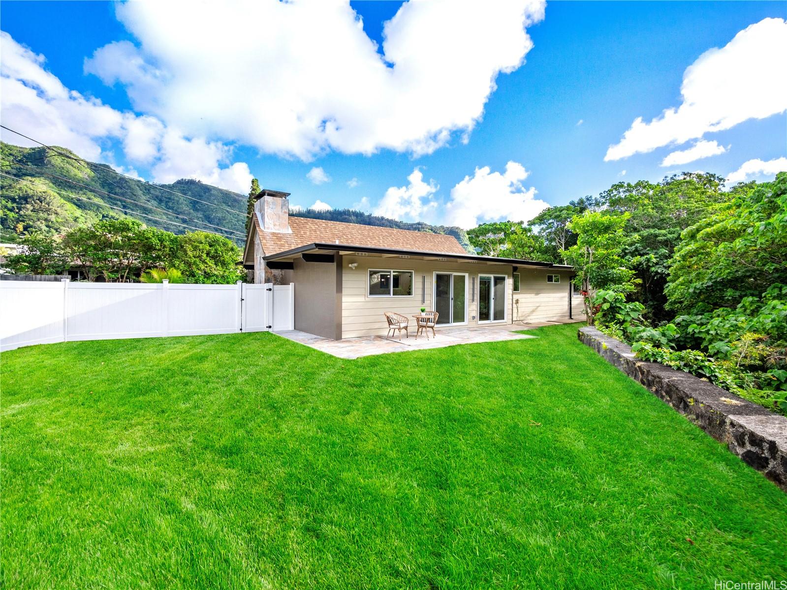 3272 Paumaka Place 3272 Paumaka Place