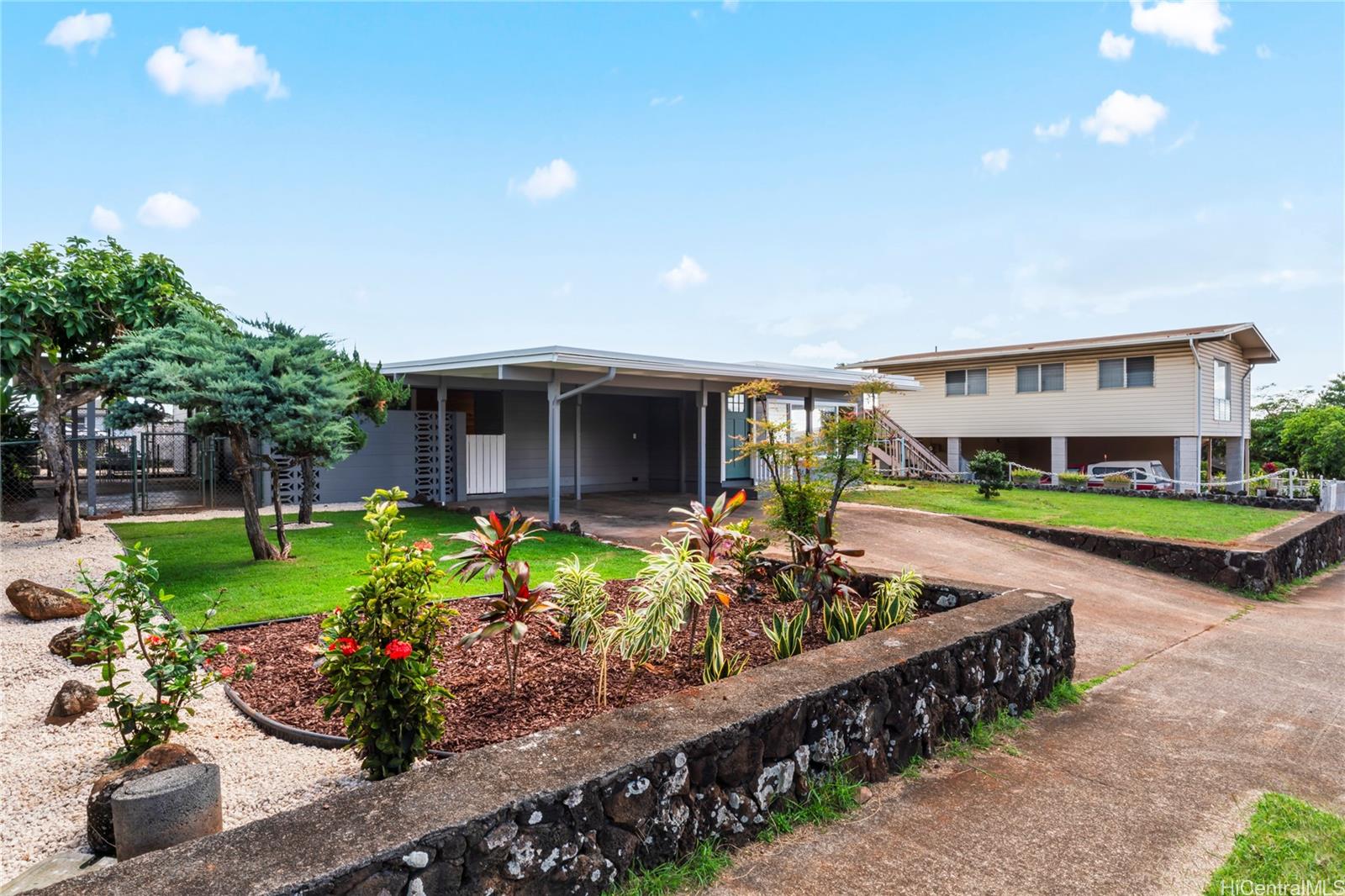 683 Hoomoana Street 683 Hoomoana Street